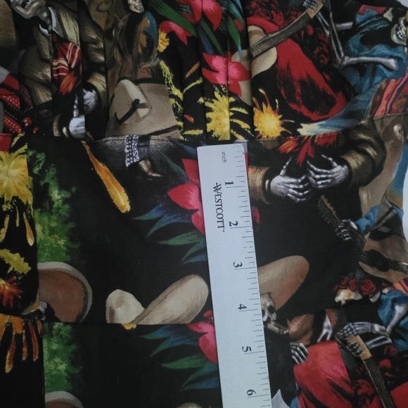 VANITY PROJECT Woman UK 12/ US 8/M Multi-Colored skulls Sleeveless tunic top - Picture 7 of 10